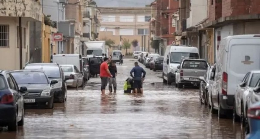 El Municipio continua asistiendo a familias en Rosales