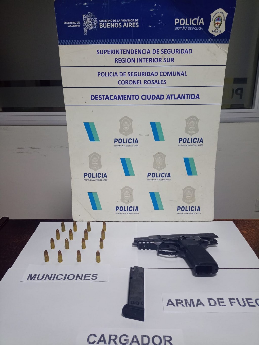Detienen a un joven acusado de robar el arma reglamentaria de su expareja polic&iacute;a
