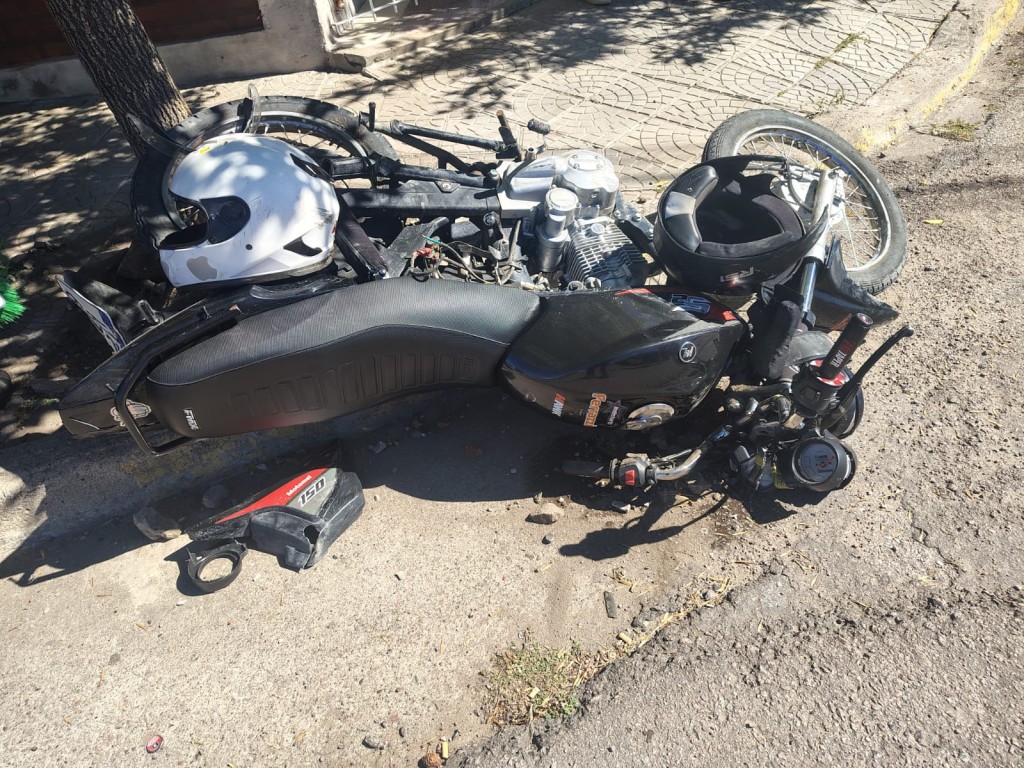 Tr&aacute;gico accidente en Punta Alta: un joven falleci&oacute; tras colisi&oacute;n entre moto y auto