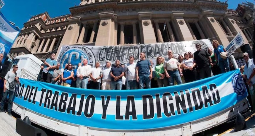 Rev&eacute;s para el Gobierno: la Justicia fren&oacute; la aplicaci&oacute;n de 82 art&iacute;culos de la ley de reforma laboral
