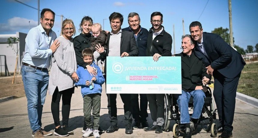 Kicillof: &ldquo;Entregar viviendas es apostar al futuro de nuestro pueblo&rdquo;