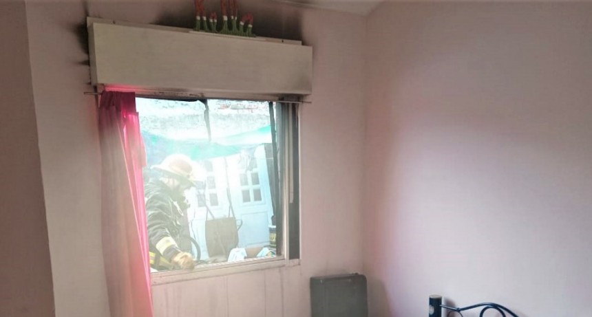 INCENDIO EN VIVIENDA DEL BARRIO CENTENARIO