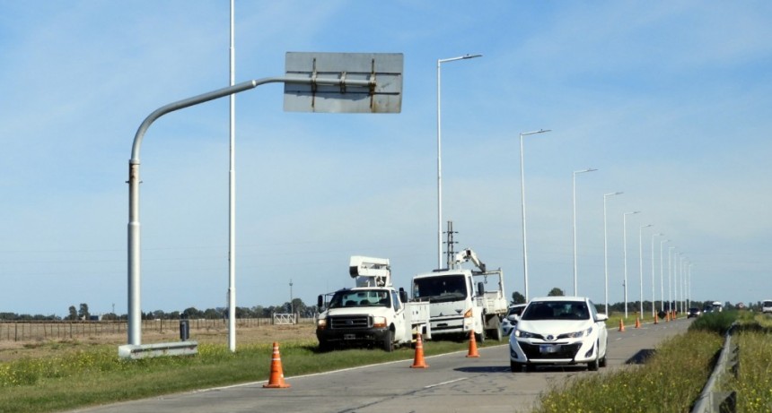 Nuevas luminarias en Puente Naranja 