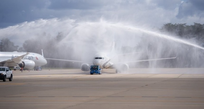 Aerol&iacute;neas Argentinas present&oacute; su primer avi&oacute;n de carga
