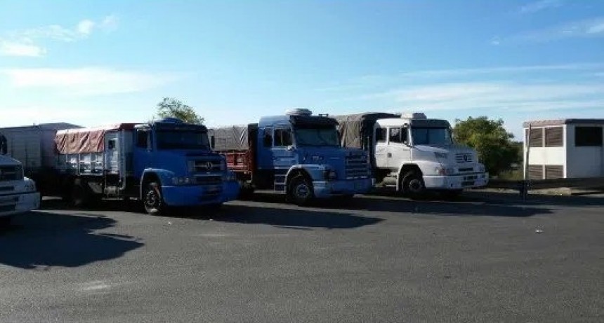 Otro paro vuelve a complicar la actividad en los puertos