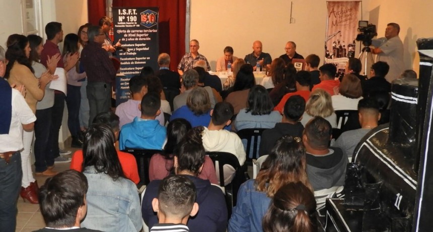 Gran convocatoria en la Segunda jornada del siclo Charlas del Archivo Hist&oacute;rico Municipal 