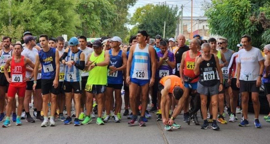 Gran convocatoria en la Media Marat&oacute;n &ldquo;42&ordm; Aniversario de la Gesta de Malvinas&rdquo;