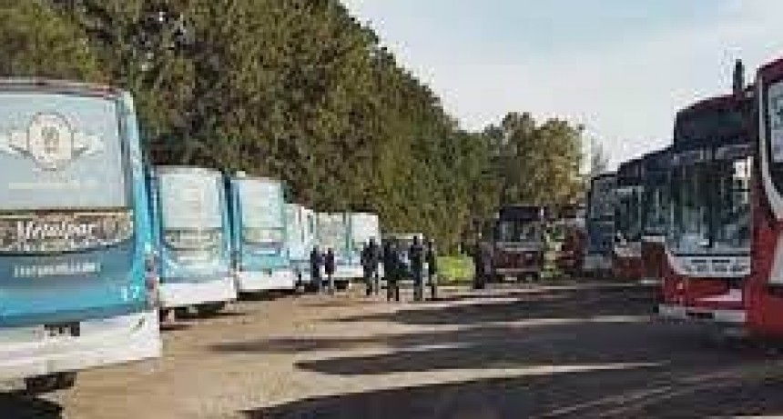 SE LEVANTO EL  PARO DE COLECTIVOS PREVISTO PARA HOY 