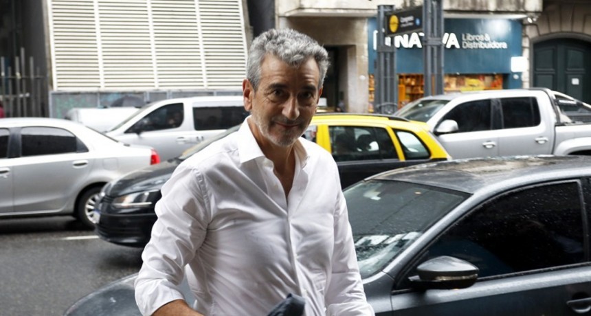 Milei le entreg&oacute; los terrenos ferroviarios a Pichetto y Randazzo para que le voten la ley