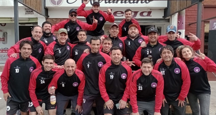 Alta competencia en el torneo veteranos de futbol