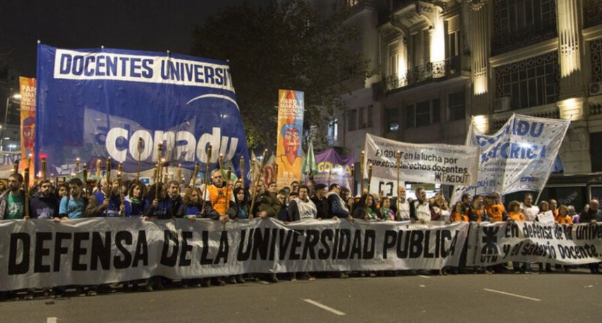 Obreros y estudiantes en plan de Lucha!!