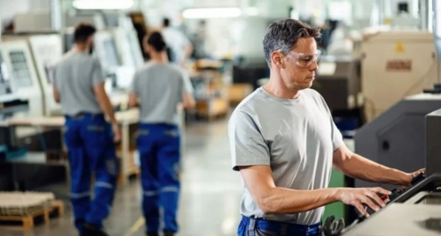 Por la recesi&oacute;n, es pr&aacute;cticamente nula la demanda laboral