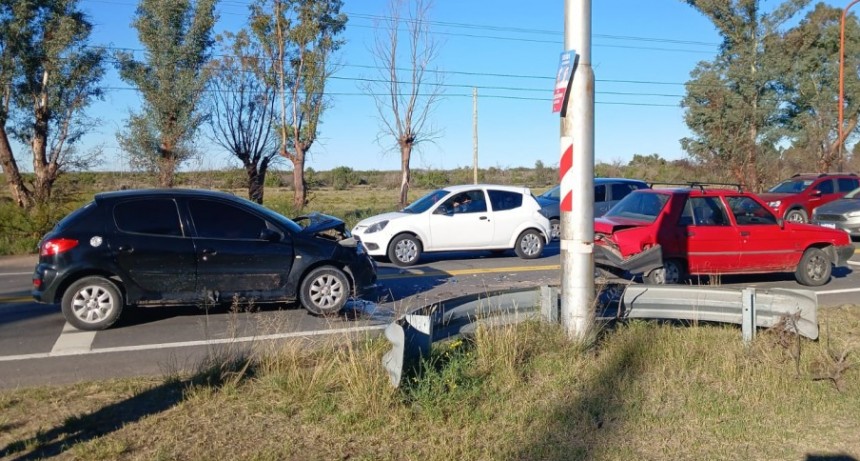 Choque en cadena en la entrada a Villa del Mar