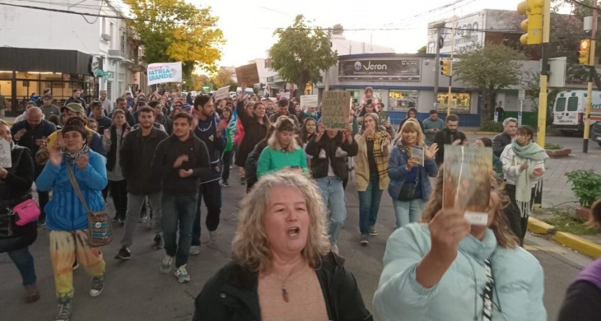 Importante manifestaci&oacute;n en la UPSO Rosales en contra de las pol&iacute;ticas del gobierno.