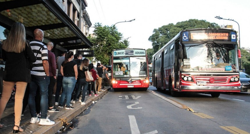 Transporte p&uacute;blico, &iexcl;afuera! 