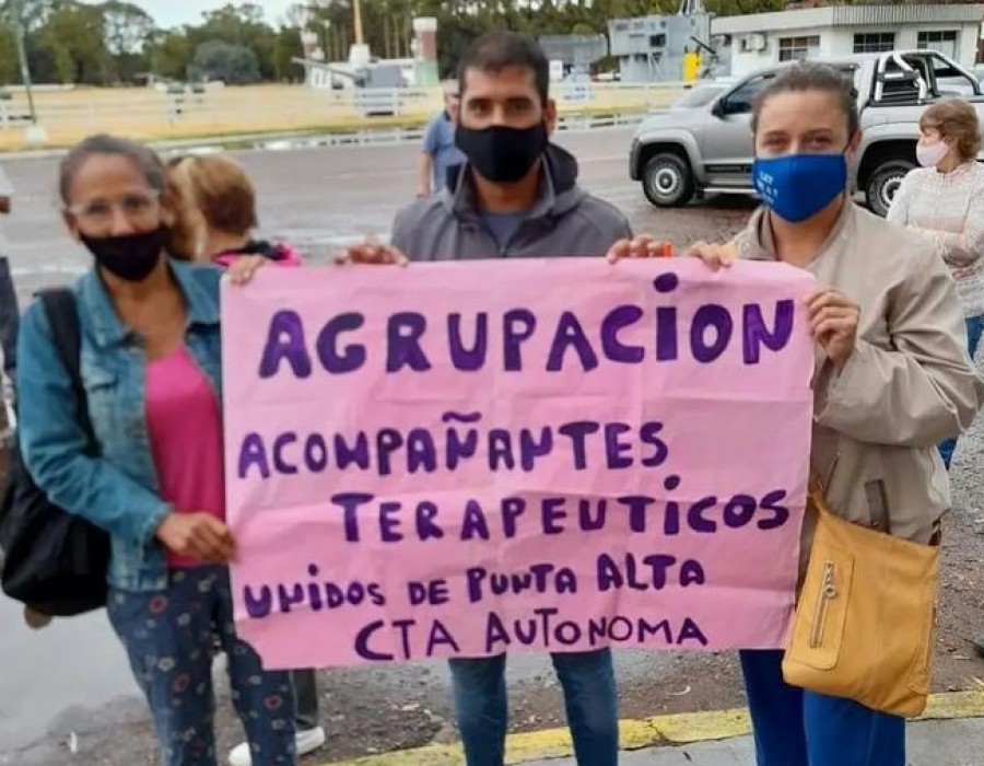 DURA RESPUESTA DE ACOMPA&Ntilde;ANTES TERAPEUTICOS A COMUNICADO DEL INTENDENTE