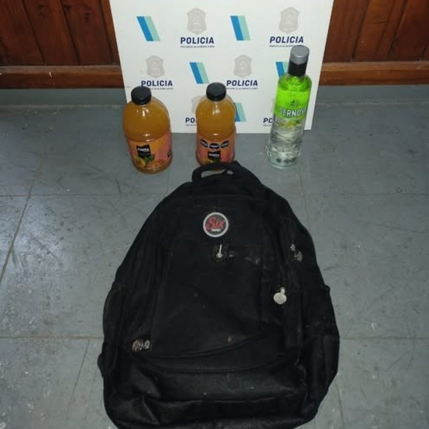 Pescado infraganti en local de bebidas