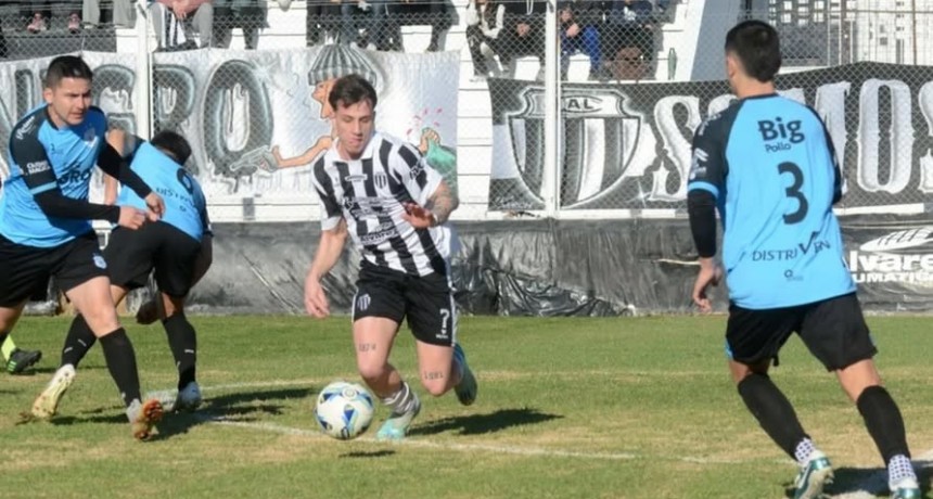 La Liga del Sur aprovecha el feriado y que no va a llover: se disputan cuatro partidos