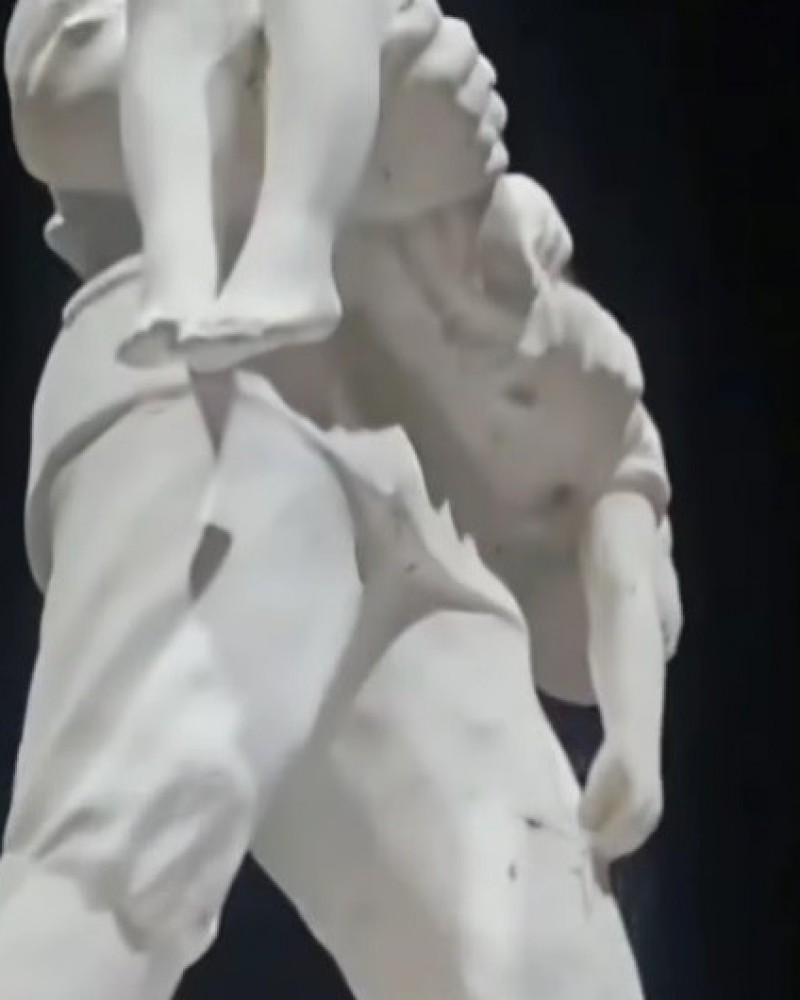 Indignacion por Vandalismo en el monumento al Bombero Voluntario