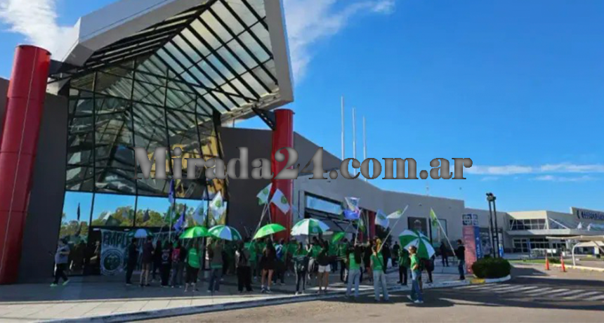 Entre el derecho a trabajar y el derecho a protestar: una tensi&oacute;n que expone la crisis