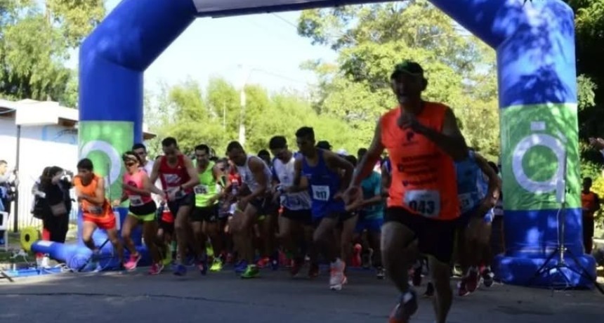 Vallejos y Campion dominaron los 21K en la carrera por Malvinas