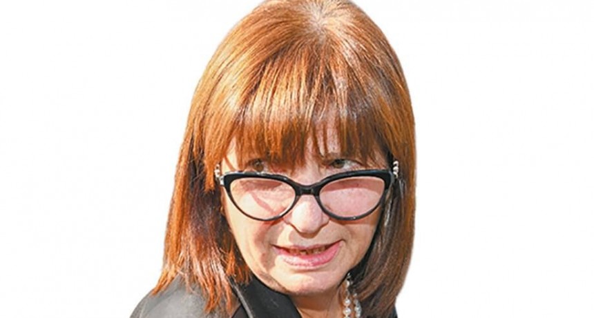 A borrar el celular a las oficinas de Bullrich