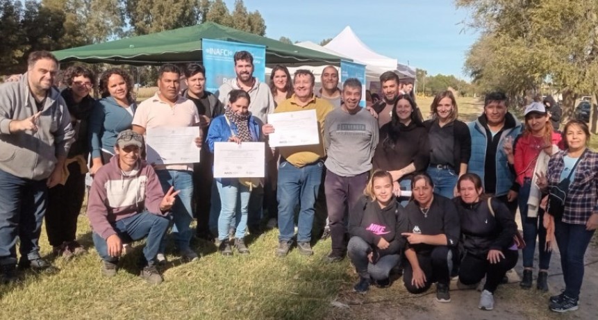 Jornada productiva en Villalonga con entrega de Matriculas a Cooperativistas