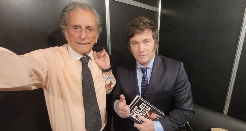 La interna libertaria estall&oacute; en la Feria del libro