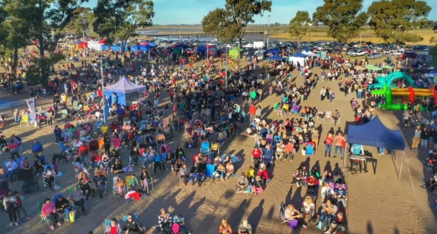 Diferentes festejos en la ciudad por la Autonomia y del Trabajador