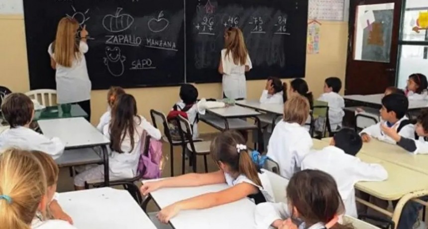 Docentes bonaerenses aceptaron el aumento del 40%