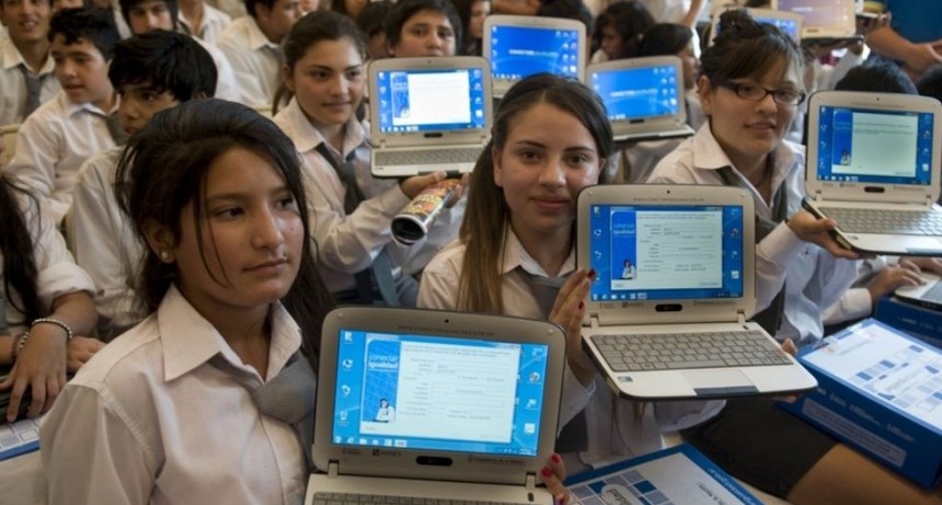 Programa Conectar Igualdad Bonaerense llega a la escuela tecnica de Pje. Gutierrez