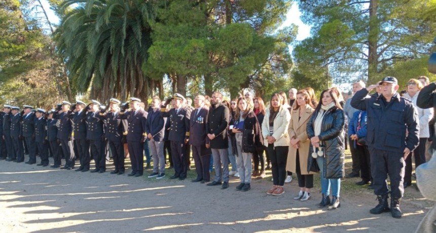 Acto oficial por los 42&ordm; Aniversario del Hundimiento del ARA Gral. Belgrano