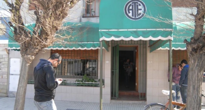 ATE firm&oacute; una suba salarial de 7,5% para la Provincia