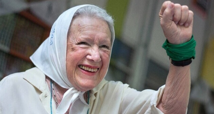 Muri&oacute; Nora Corti&ntilde;as, la madre de todas las batallas