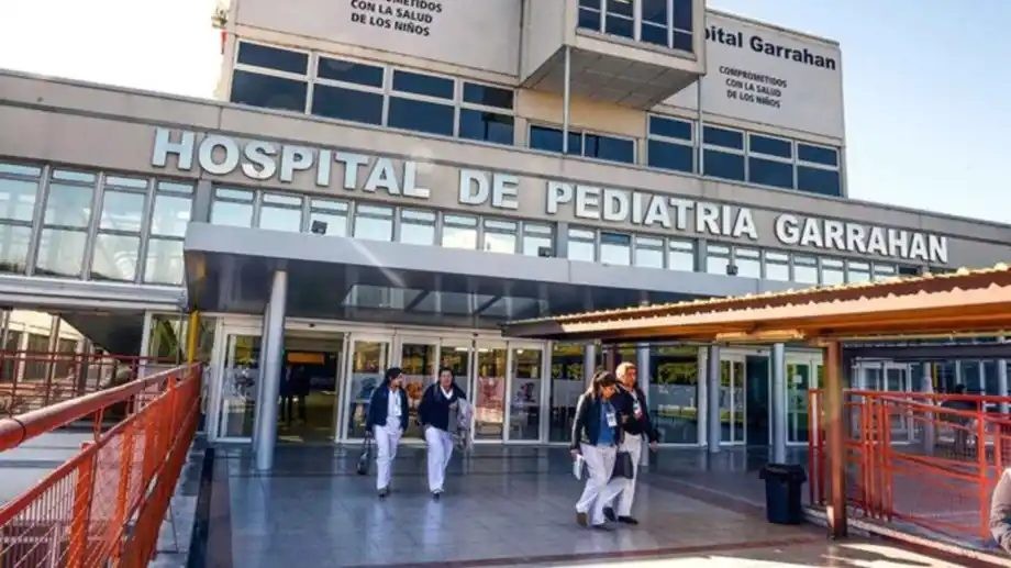 Renuncia masiva en el hospital Garrahan: «Solo con los 33 mil millones que Milei le giró a la SIDE se cubre todo el presupuesto anual»