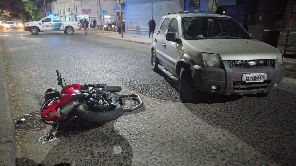 APREHENDIDO POR DESOBEDIENCIA EVADIR CONTROL  Y LESIONES CULPOSAS E INFRACCION  LEY  24.449