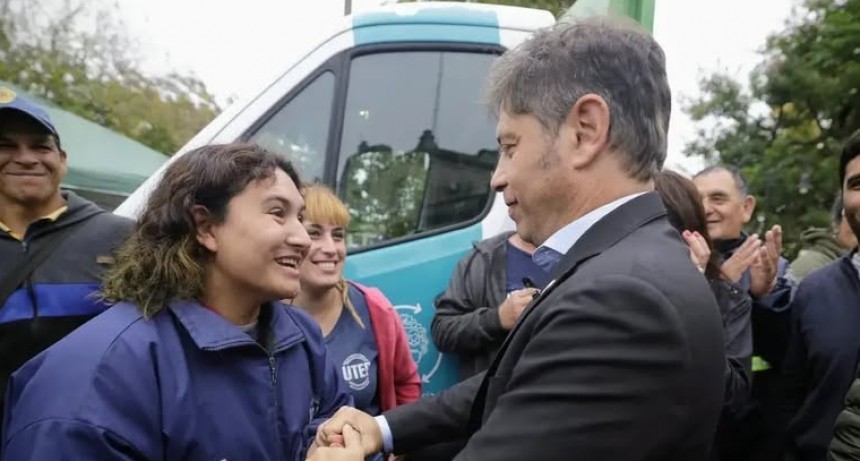 Kicillof entreg&oacute; nuevos patrulleros en Mercedes