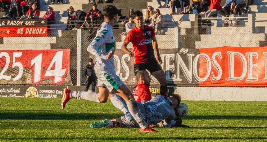 Sporting no pudo romper el maleficio y empat&oacute; ante Bella Vista