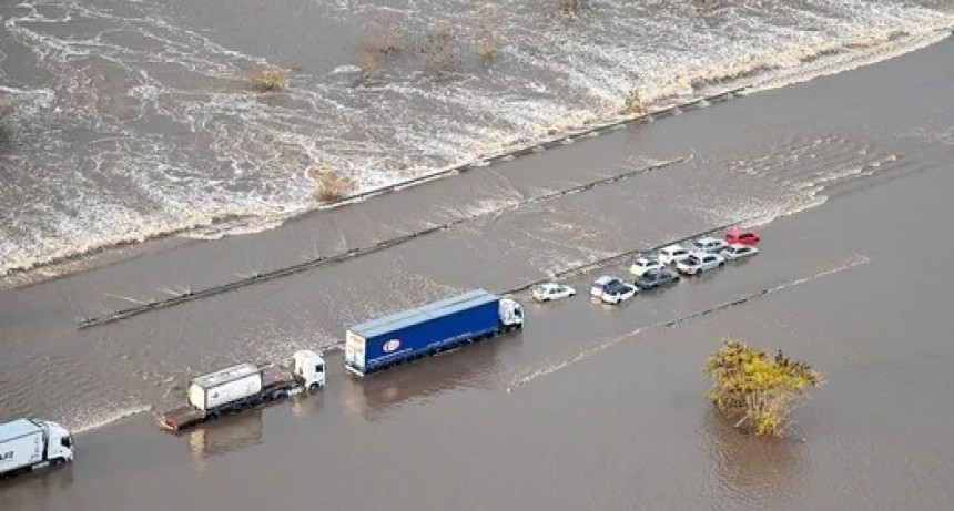 Cu&aacute;les Rutas siguen cortadas tras la inundaci&oacute;n?: Pasos alternativos