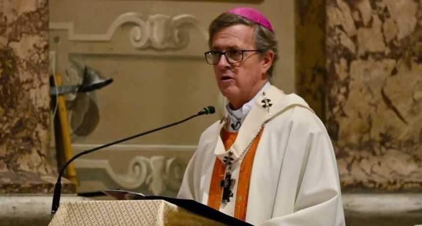 Garc&iacute;a Cuerva pidi&oacute; por los jubilados y critic&oacute; al "terrorismo de las redes" ante la presencia de Milei