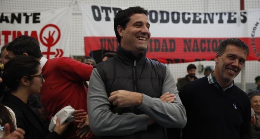 La Convenci&oacute;n de la UCR bonaerense ratific&oacute; su futuro electoral con Juntos