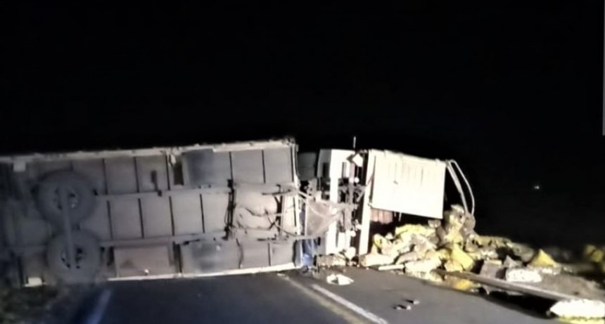 Importante Accidente Vial deja la Ruta 3 Interrumpida 