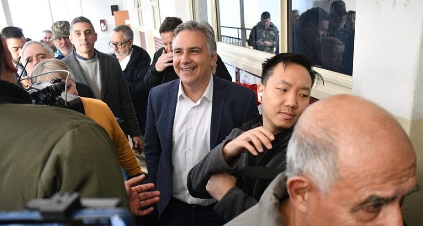 Con final electrizante, Llaryora saca ventaja sobre Luis Juez y gana la gobernaci&oacute;n de C&oacute;rdoba