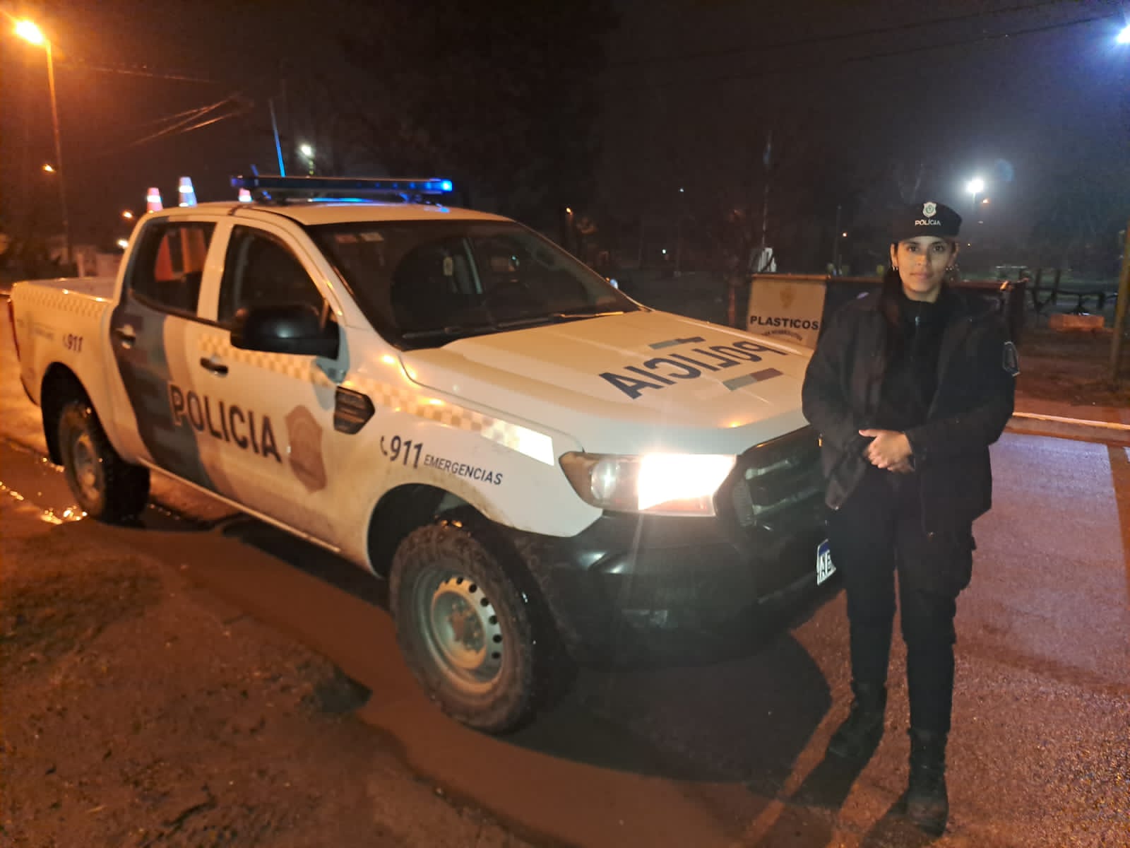 H&eacute;roes silenciosos!!:Mujer polic&iacute;a revive a ni&ntilde;a de 1 a&ntilde;o