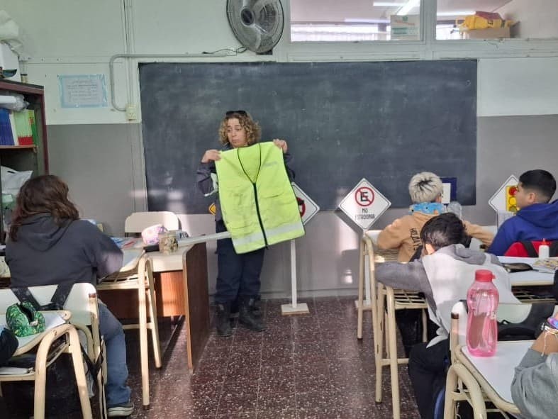 Comenzaron las charlas escolares de educación vial en todo el distrito