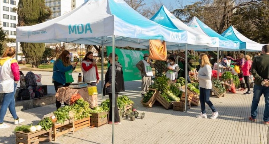 Junto a Kicillof y Rodr&iacute;guez la FAO destac&oacute; los resultados del programa Mercados Bonaerenses