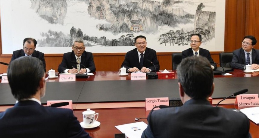 China advierte al FMI que podr&iacute;a cubrir los vencimientos de Argentina si sigue demorando el acuerdo