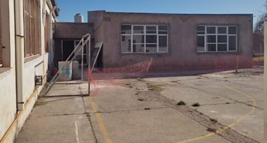 Con fondos de financiamiento educativo avanza en la finalizaci&oacute;n de la obra de nuevas aulas y reformas en la E.E.S. N&deg;11 