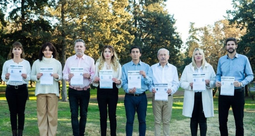 El equipo de Juntos-Aramayo presento Ficha Limpia