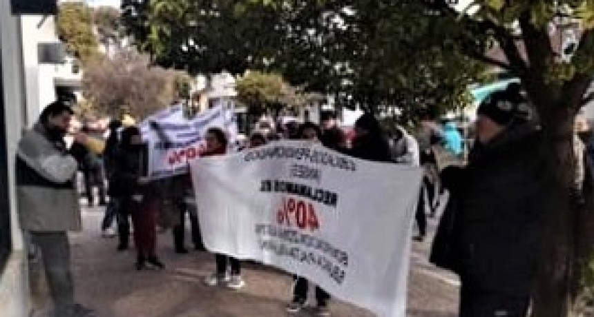 Jubilados y Pensionados marcharon pidiendo el beneficio por Zona Fr&iacute;a